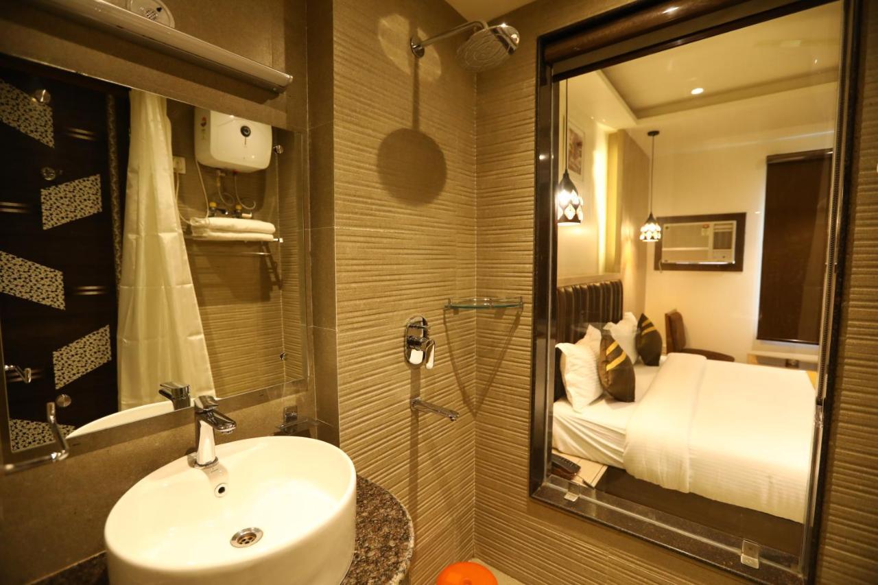 Hotel D Silverleaf Lucknow Zewnętrze zdjęcie