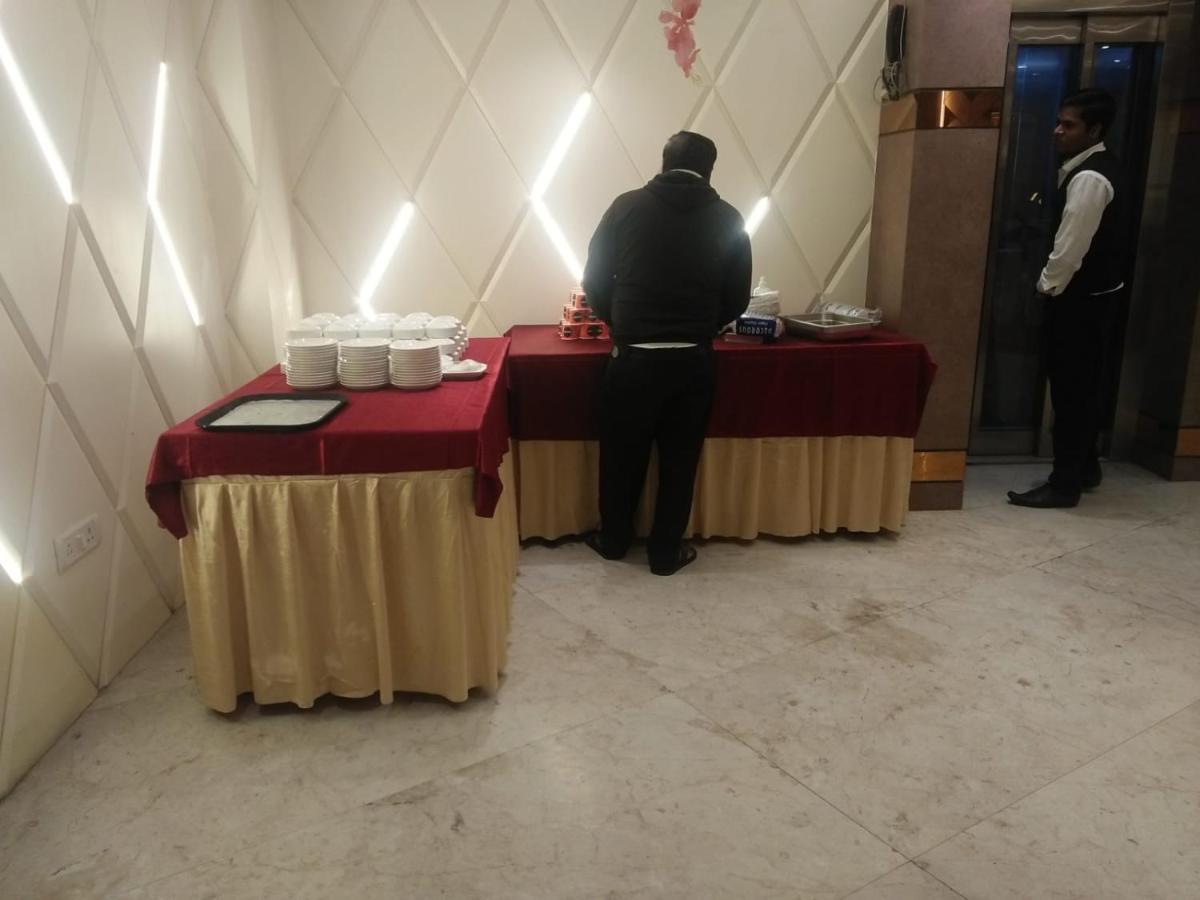 Hotel D Silverleaf Lucknow Zewnętrze zdjęcie