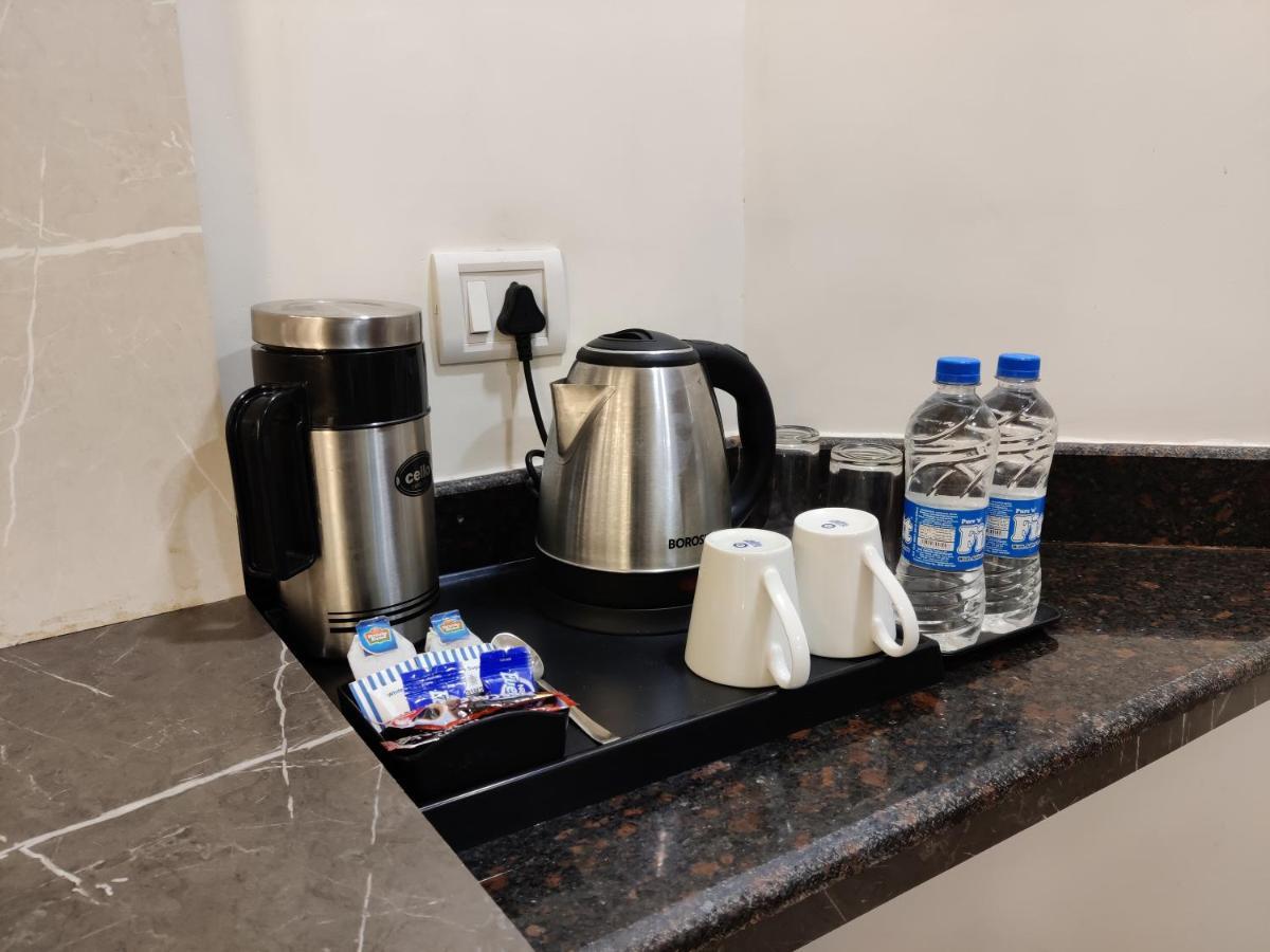 Hotel D Silverleaf Lucknow Zewnętrze zdjęcie